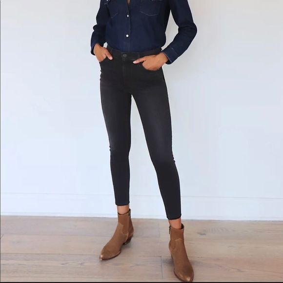 Denim form cropped jeans, size 24 - Picture 1 of 8